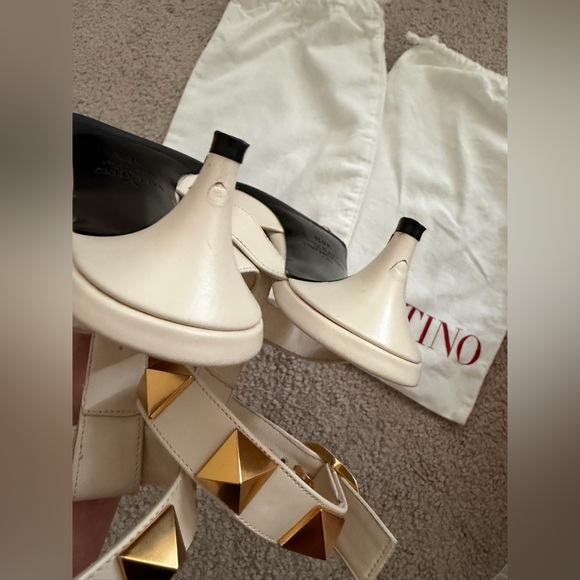 VALENTINO | heels - Picture 7 of 9